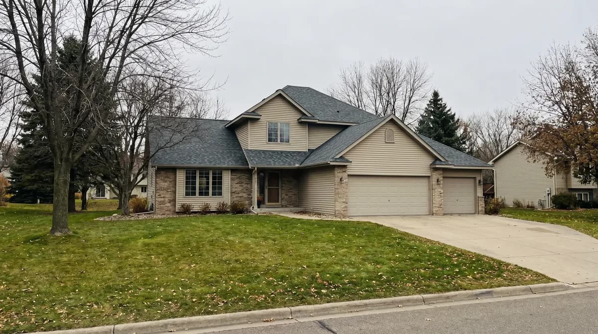 Brooklyn Park, MN — neighborhood roofing view