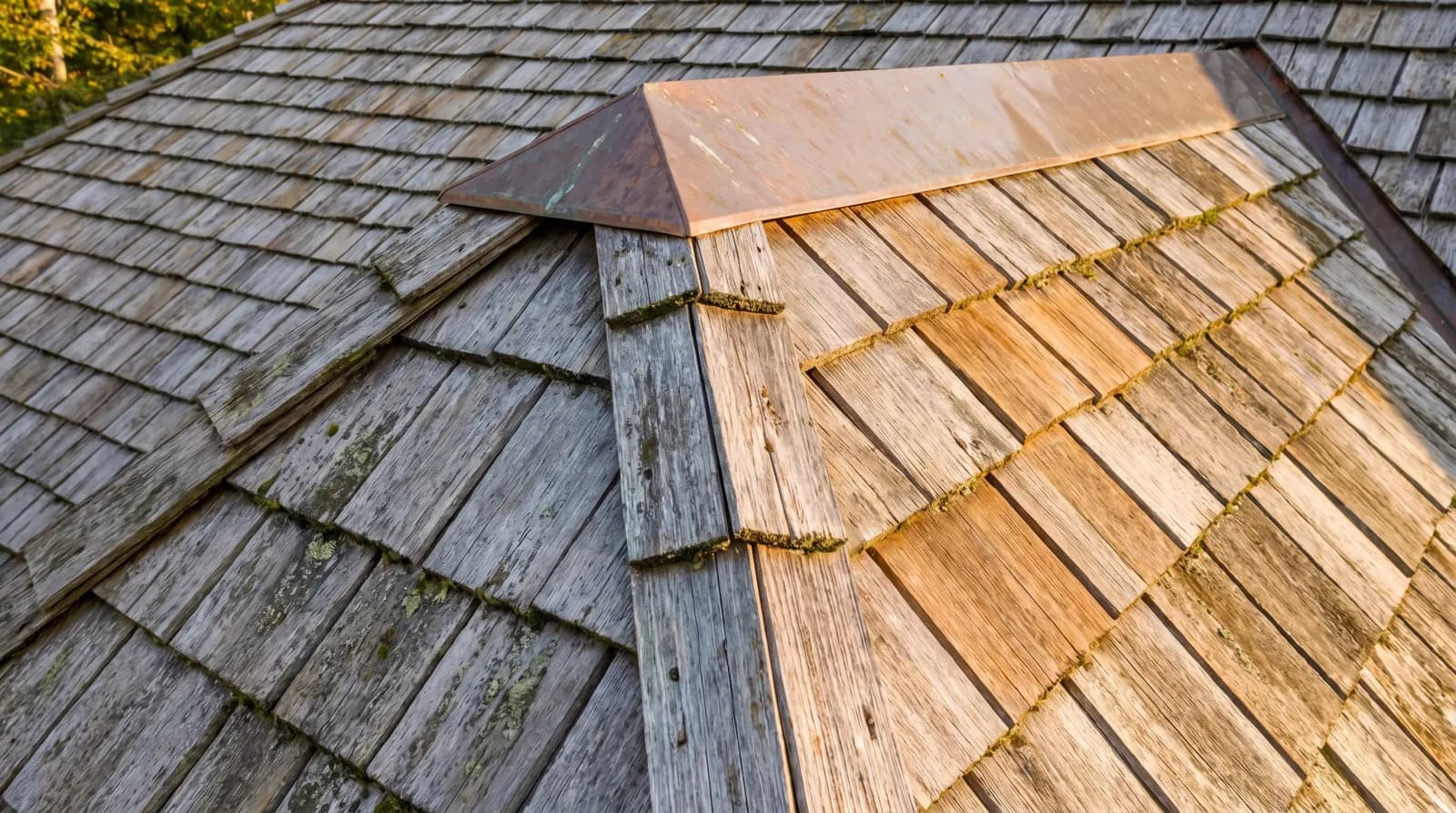 Cedar Shake roofing on a Minnesota home