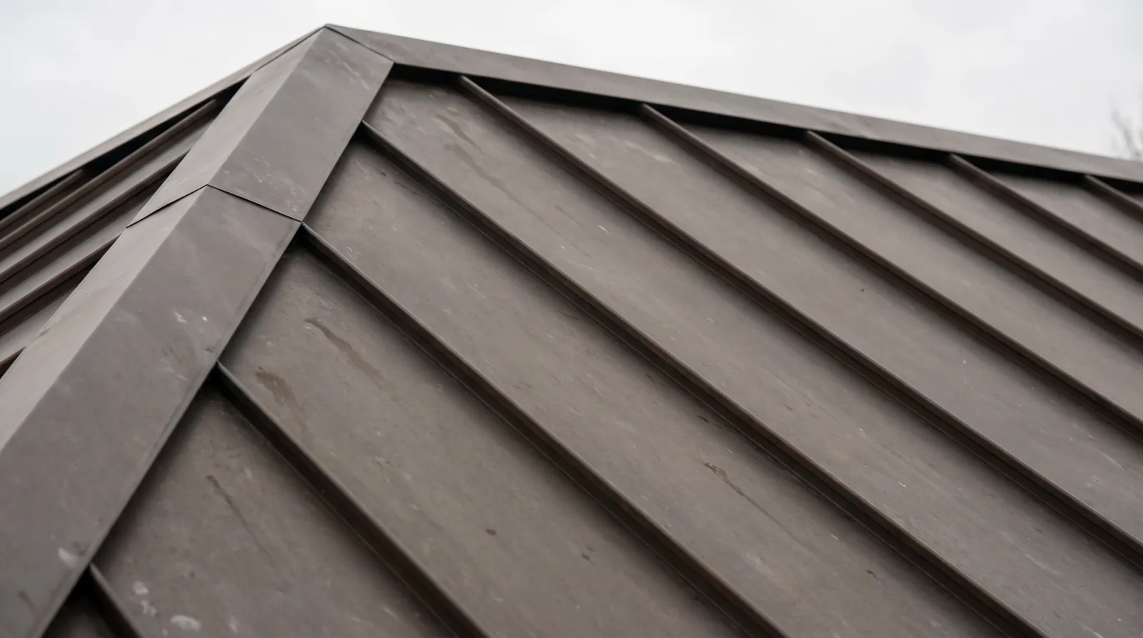 Standing Seam Metal roofing on a Minnesota home
